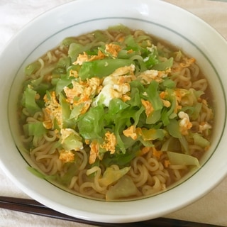 インスタント袋麺で♪キャベツ卵とじ醤油ラーメン♡